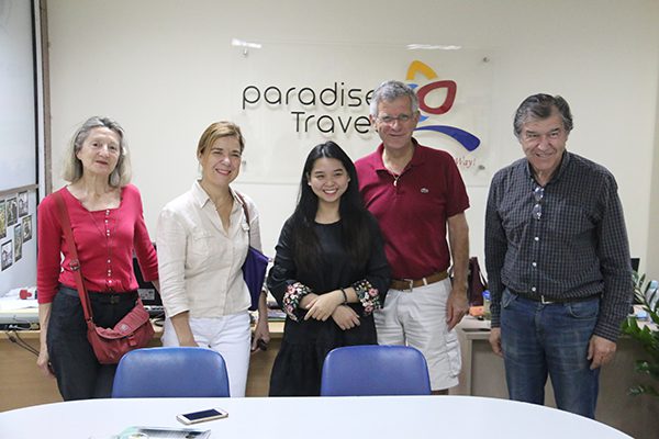 Avec la famille de M. Christian LOUSTAU