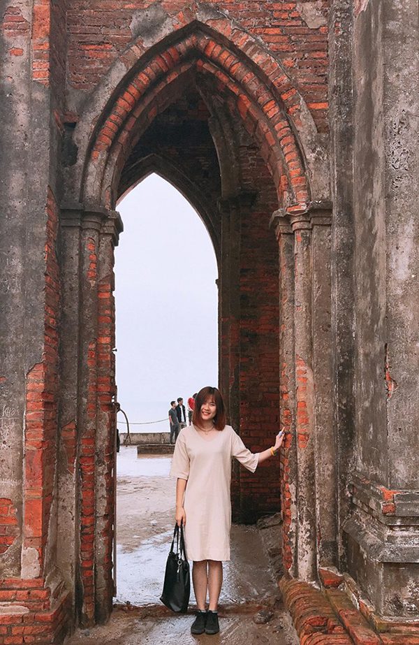 église versée à Nam Dinh (c'est pas versé par les humains, c'est à cause des vagues de la mer)