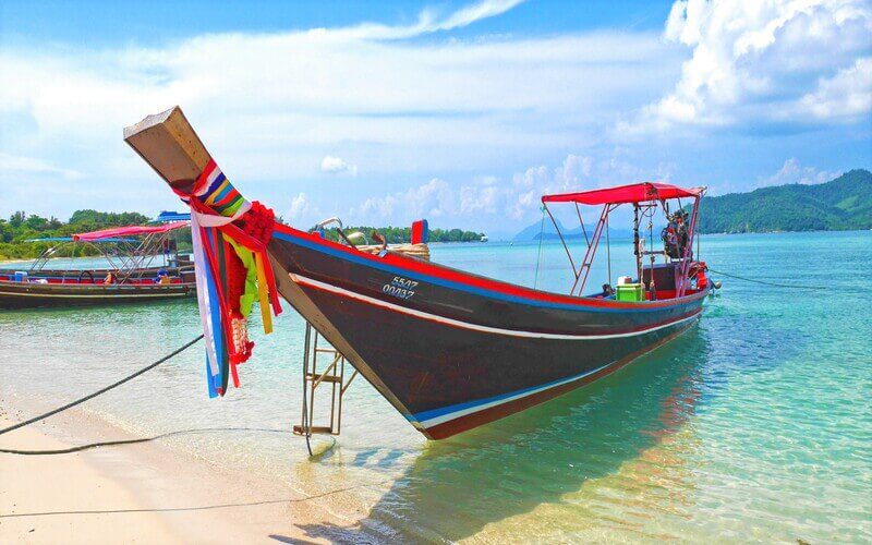 Experience long-tail boat to Ko Tan - Ko Raab Island