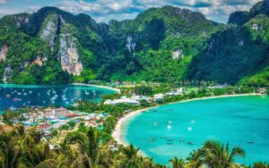 Ko Phi Phi - Paradise of beaches