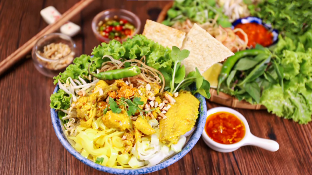 Mi Quang Chicken Noodles