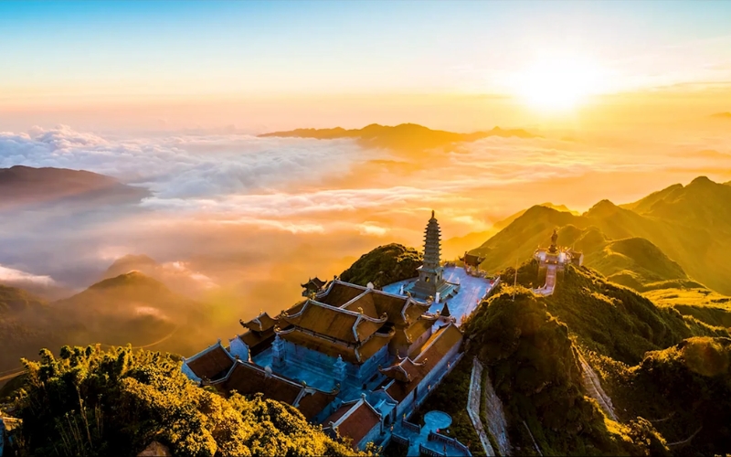 Mountains to Bays: Luxury Northern Vietnam in 7 Days