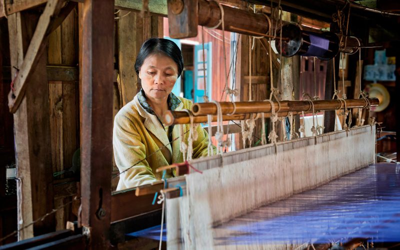 Myanmar 5 Days Tour from Bagan to Inle Lake