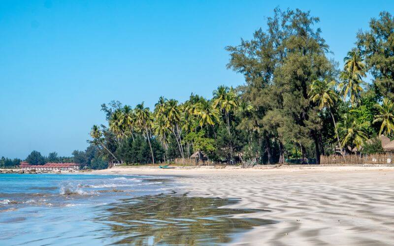 Ngapali Beach 4 Days Relaxation