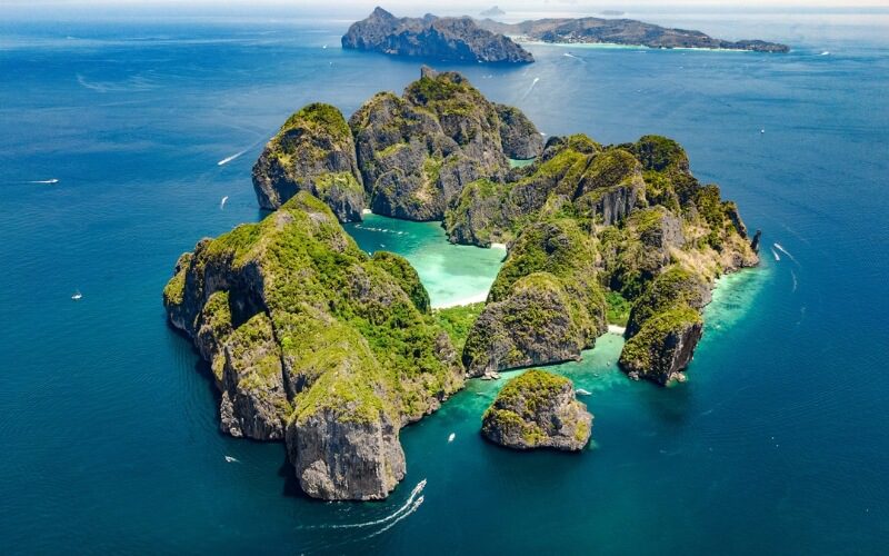 3 Days Phuket City & Beach Adventure