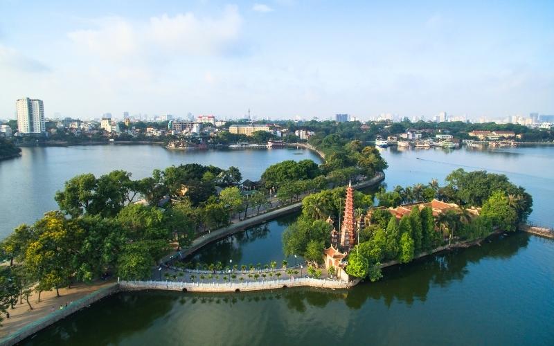 Panoramic view of Tran Quoc Pagoda