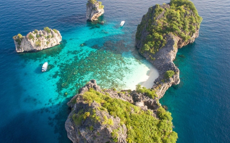 Signature Thailand in 20 Days: Culture, Coastlines and Hidden Gems